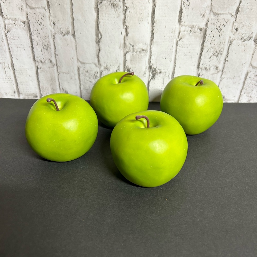Home decor green apples